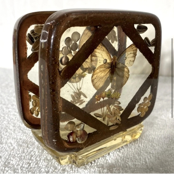Vintage  Lucite Butterfly Napkin Holder Letter Holder - Picture 4 of 13